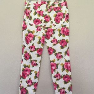 Kid’s high waisted flowered jeans
